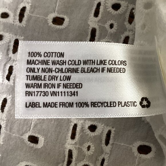 MERONA White Eyelet Half Button Tunic Top XS 144P - Picture 8 of 8